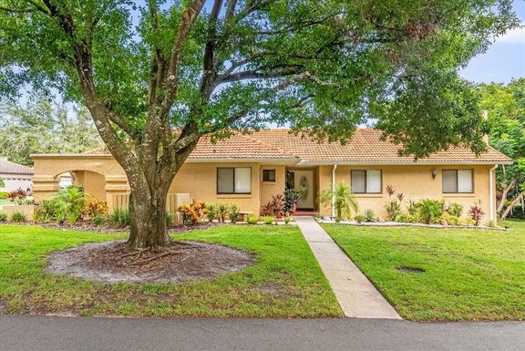 1157 E WINGED FOOT CIRCLE