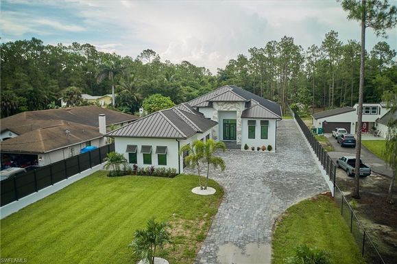 5847 ENGLISH OAKS LANE