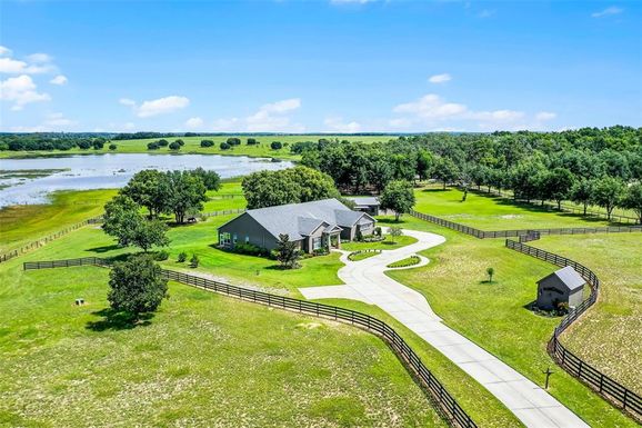 19435 VILLA CITY ROAD