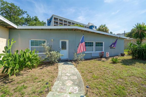 113 SURF DRIVE