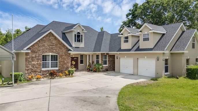 2202 OLD TAVARES ROAD