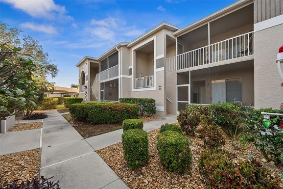 9611 CASTLE POINT DRIVE UNIT 912