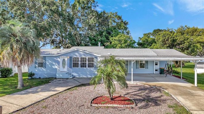 1128 FOREST LANE