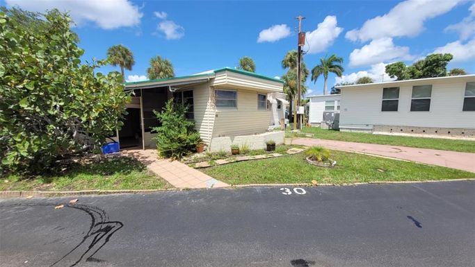 4851 W GANDY BOULEVARD UNIT B4L30