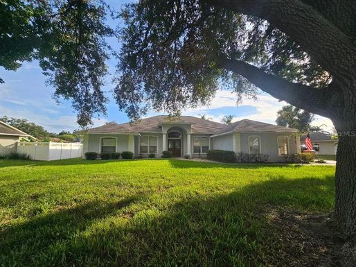 10934 VERSAILLES BOULEVARD