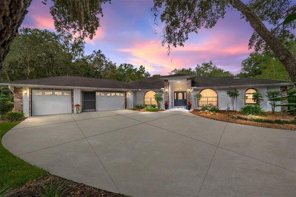 4022 N BAYWOOD DRIVE