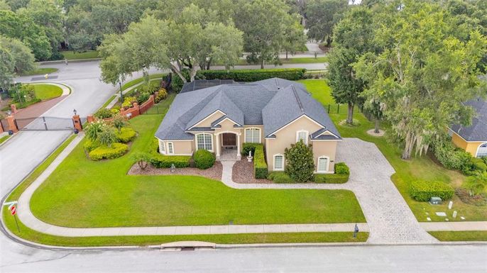 195 SHANNON OAKS DRIVE