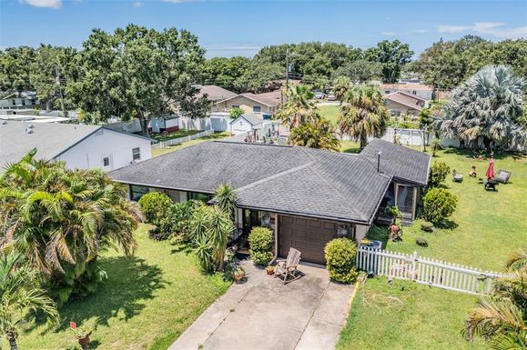 250 LAKE PALMS DRIVE