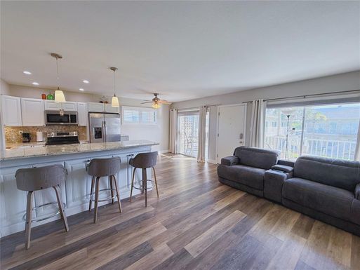 335 N CAUSEWAY UNIT C210