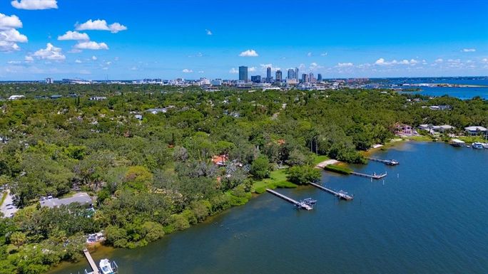 2660 DRIFTWOOD ROAD S