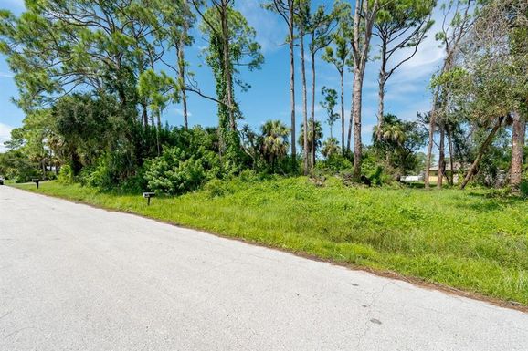 20284 EMERALD AVENUE