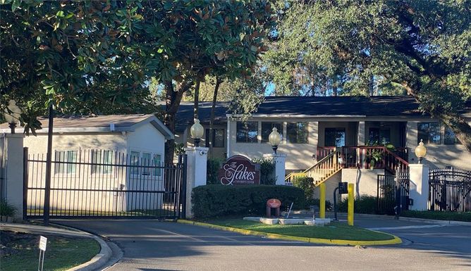 1345 AIRPORT DRIVE UNIT H20