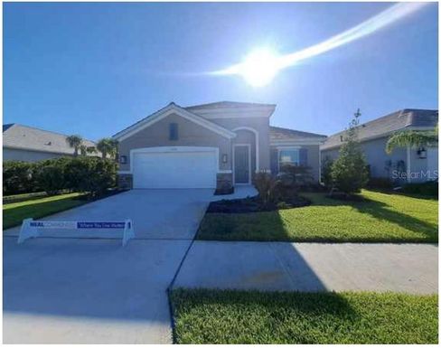 10202 CRYSTAL ISLE CIRCLE