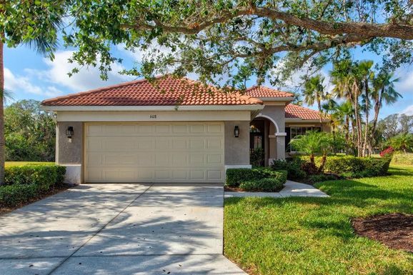 608 MISTY POND COURT