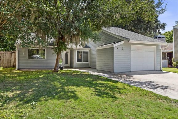 41 FAWN LANE