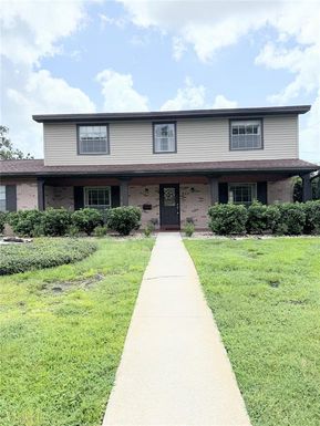 517 ROLLINGVIEW DRIVE