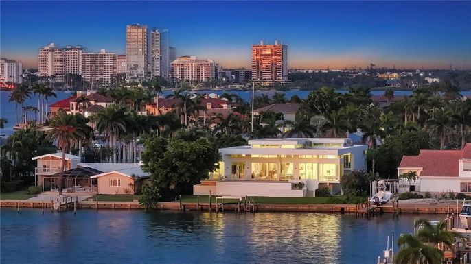 310 BIRD KEY DRIVE