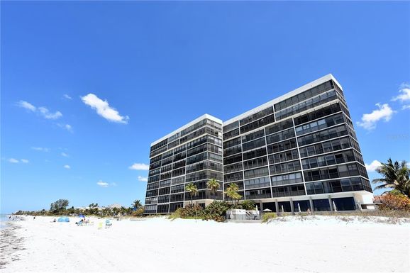 15462 GULF BOULEVARD UNIT 704