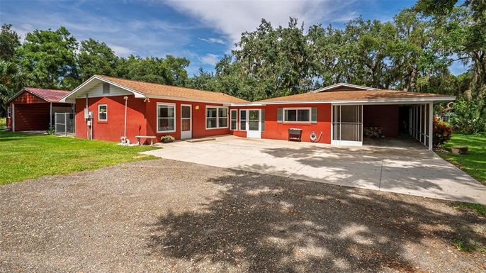 2710 WESTSIDE DRIVE