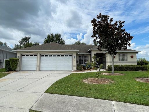 2915 SOUTHERN PINES LOOP