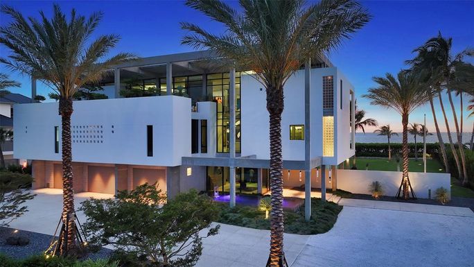 8250 SANDERLING ROAD