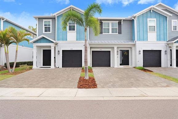 2879 GRAND KEMERTON PLACE