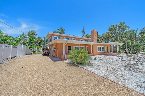 4859 COMMONWEALTH DRIVE
