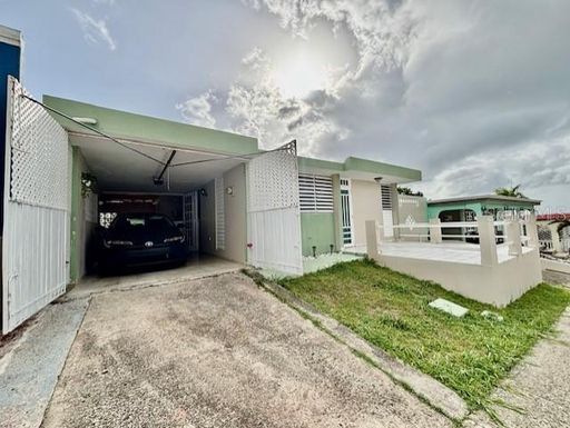 Vistas de Luquillo I CALLE V-1 CASA D13