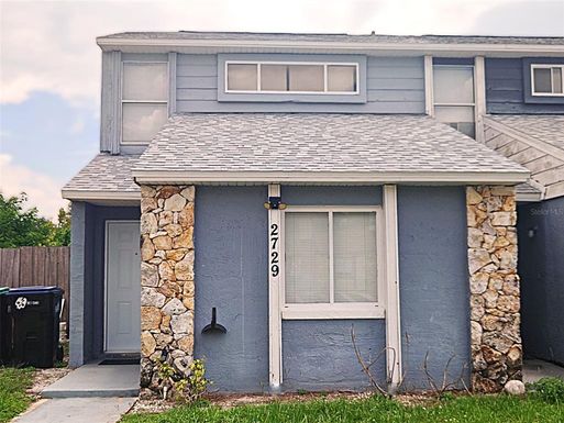 2729 HUNT CLUB LANE