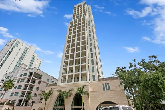 126 4TH AVENUE NE UNIT 1201