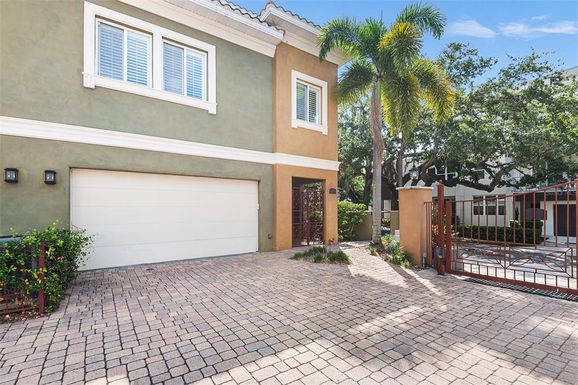 4907 BAYSHORE BOULEVARD UNIT 115