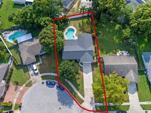 736 FOREST GLEN COURT