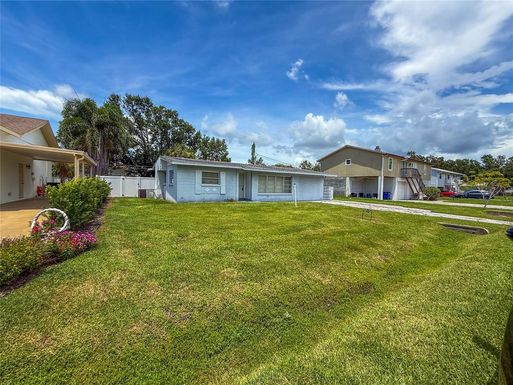 344 51ST STREET COURT W