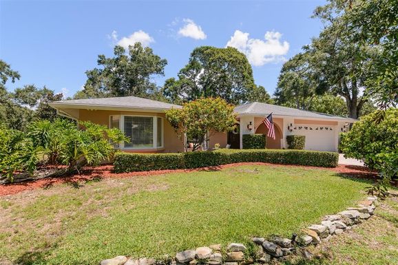 2842 QUAIL HOLLOW ROAD W