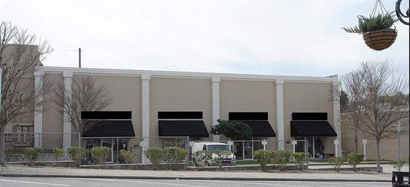 116-122 SW BROADWAY STREET