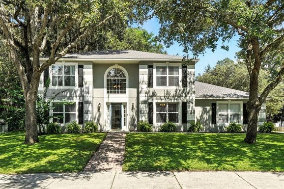 2811 BICKLEY DRIVE