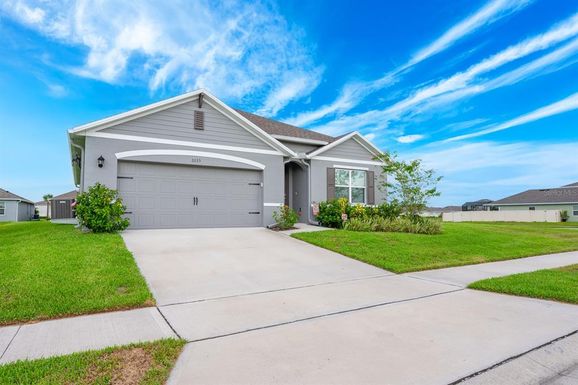 2033 APALACHICOLA LANE