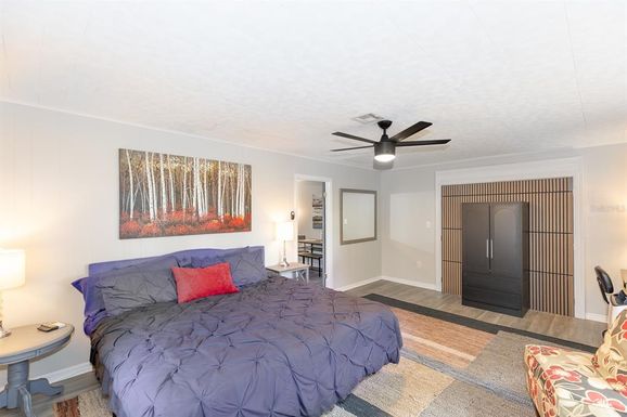 107 S IONA DRIVE UNIT B