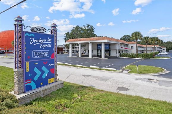 5367 W IRLO BRONSON MEMORIAL HIGHWAY UNIT 1-120