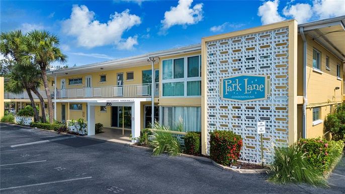 2155 WOOD STREET UNIT 6A