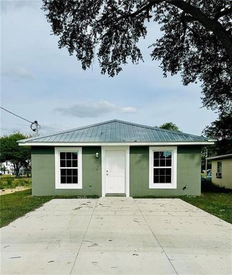136 E STREET