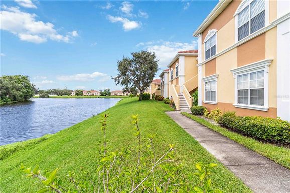 1050 VILLAGIO CIRCLE UNIT 206