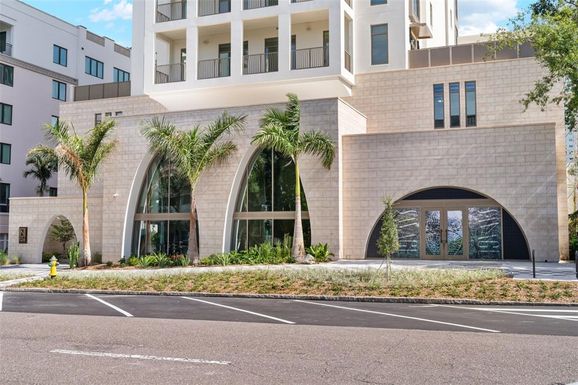 126 4TH AVENUE NE UNIT 1901