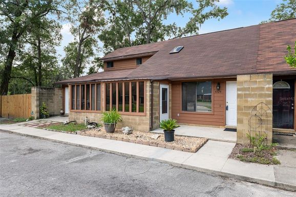 4724 SW 67TH TERRACE