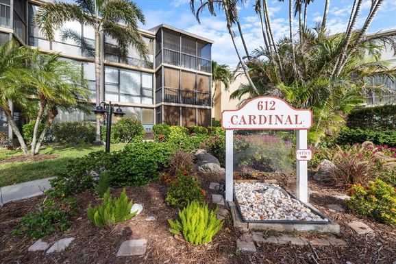 612 BIRD BAY DRIVE S UNIT 211