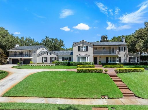 811 N LAKE ADAIR BOULEVARD