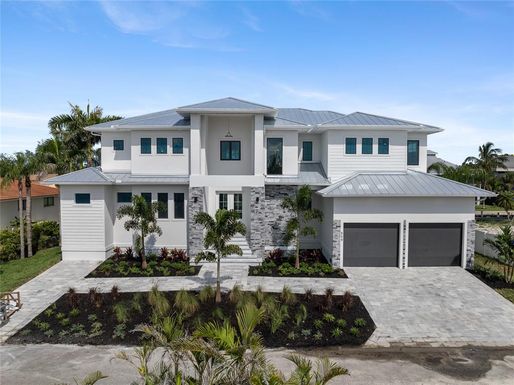569 BAYVIEW DRIVE