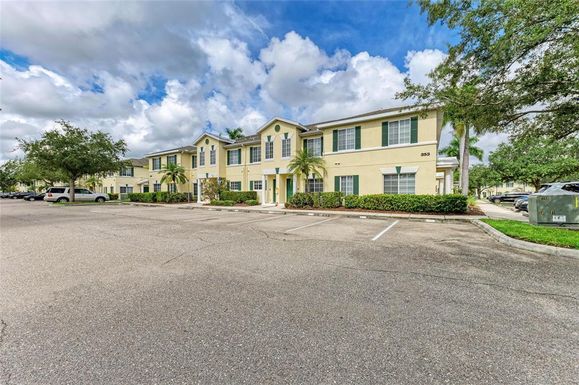 353 CAPE HARBOUR LOOP UNIT 102