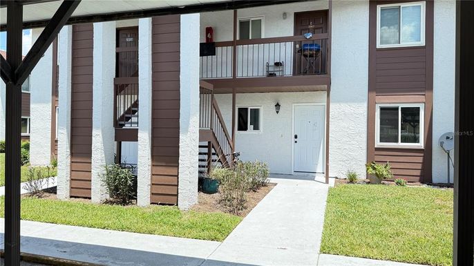 39132 COUNTY ROAD 54 UNIT 2060