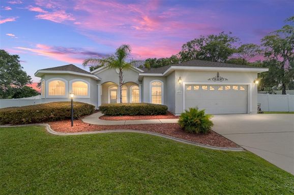 4033 NE 15TH COURT ROAD